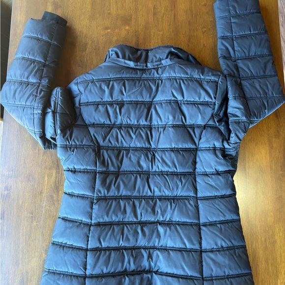 Nautica Black Puffer Jacket with Faux Fur Trim - Picture 6 of 12